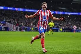 爆冷！12次暂停战术8次跑错，詹姆斯与东契奇同时在场净负57分