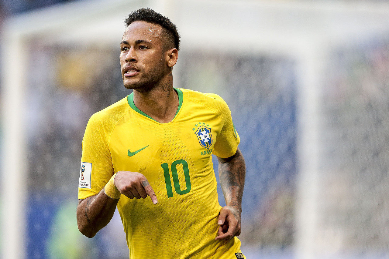 届世预赛首 届世预赛首