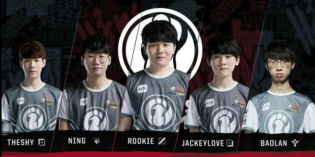 灾区的英雄 灾区的英雄